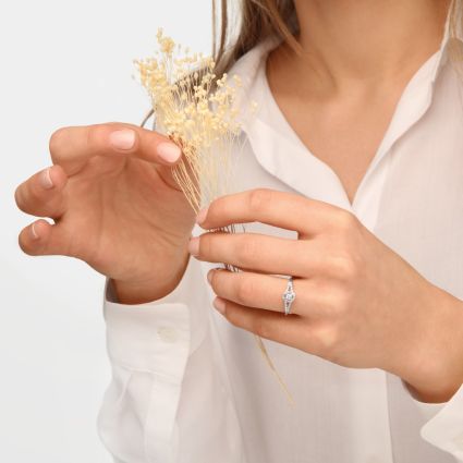 Vie, Liberté & Amour solitaire ring